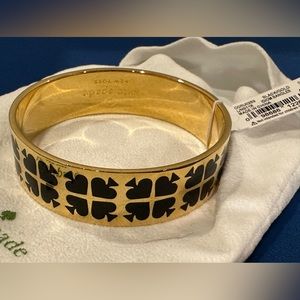 New With Tags Kate Spade Play Your Cards Right Bangle Bracelet Black/Gold